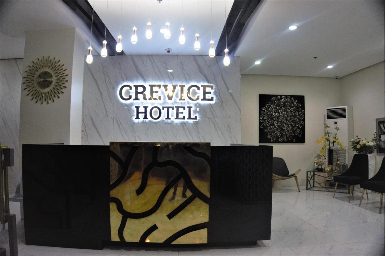 Crevice Hotel Davao City Exteriör bild